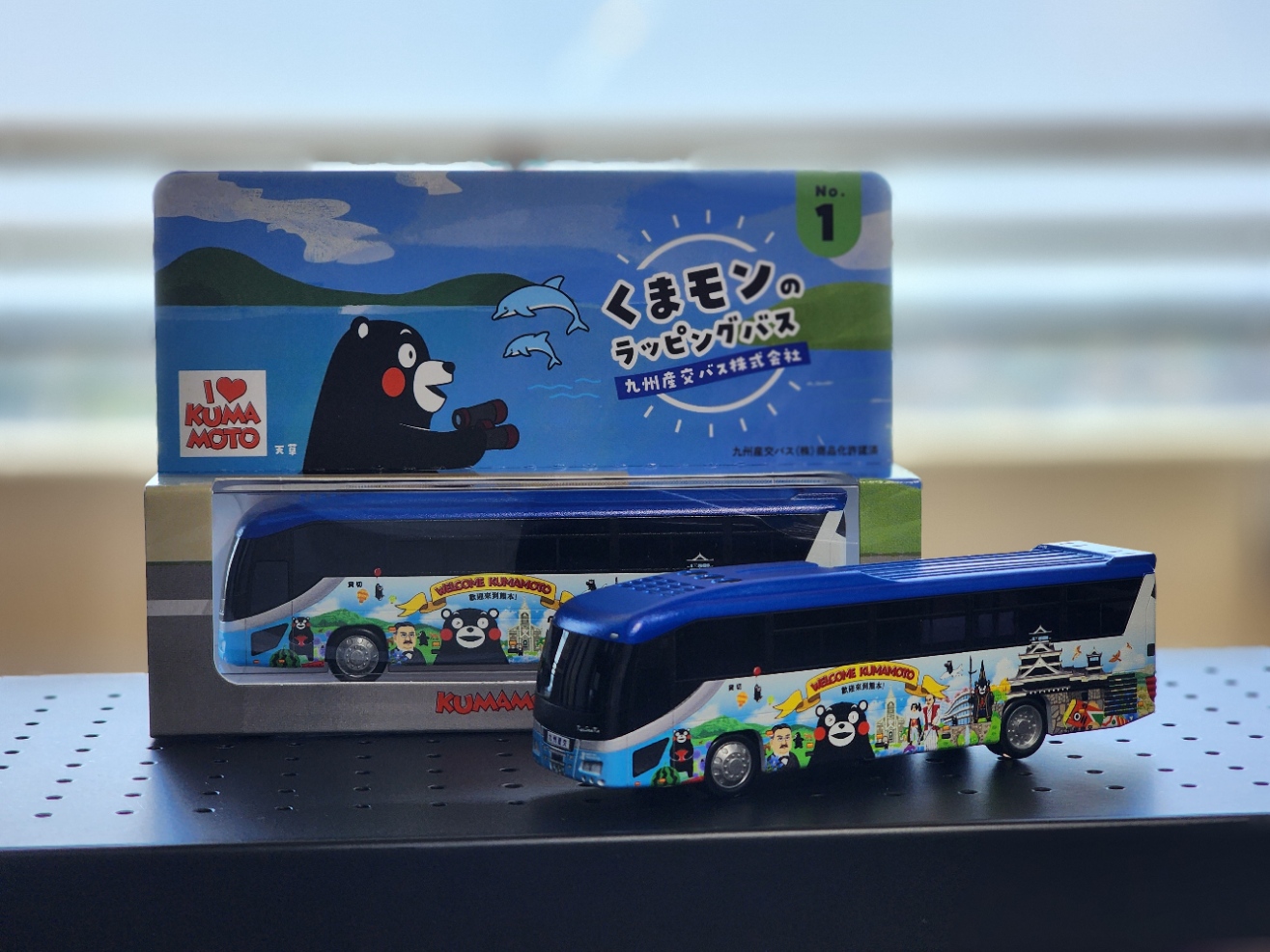 ダイカスケール】くまモンのラッピングバスミニカーNO.1(九州産交バス