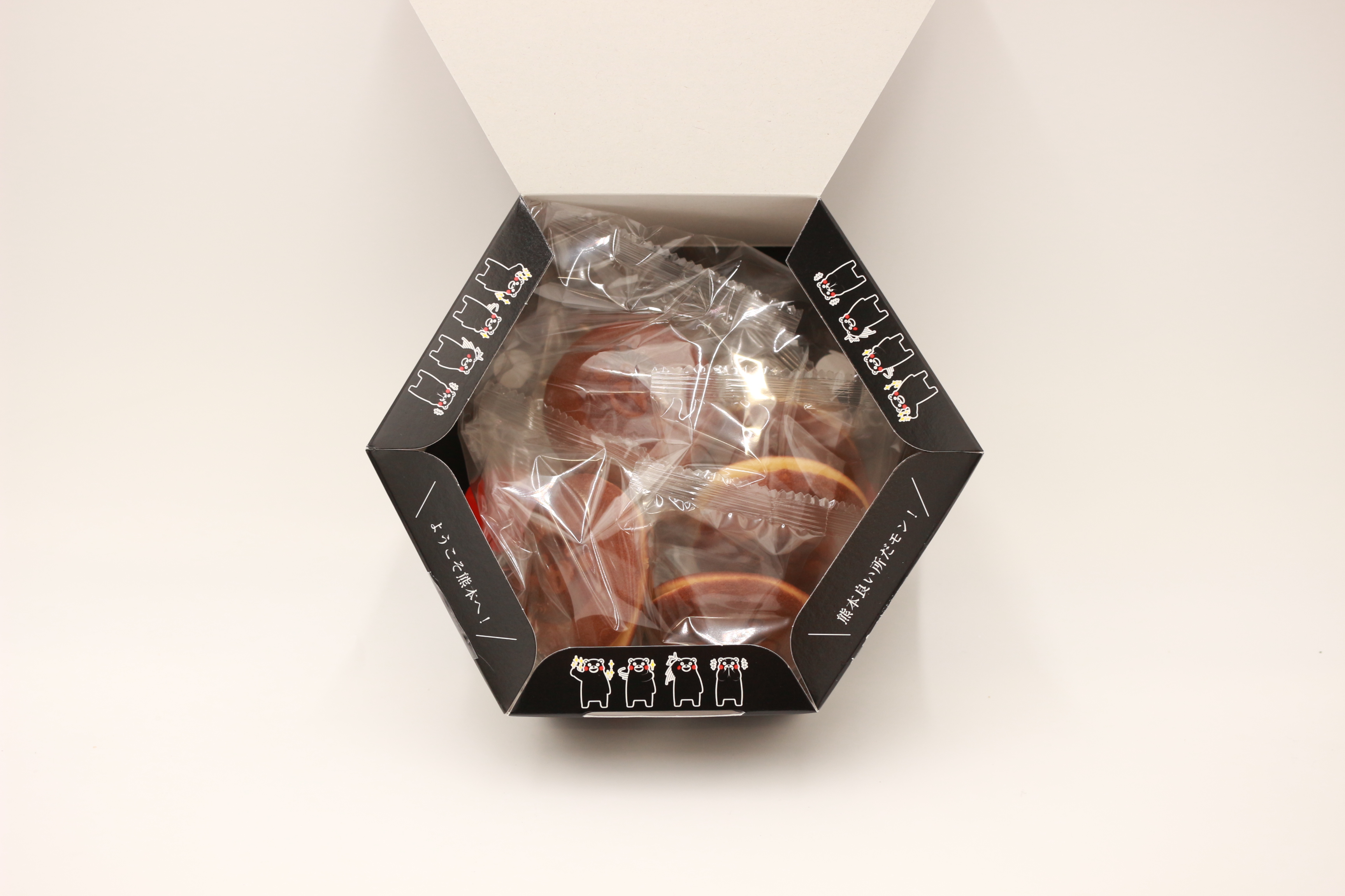 六角形くまもとどら焼き | 熊本お土産・お菓子ならKUMATOKU(くま